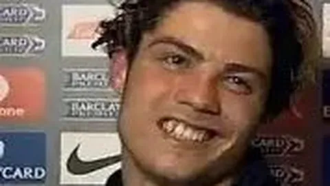 “曼联坚定留住B费？球星心声揭秘忠诚与球会立场间的微妙纠结！”